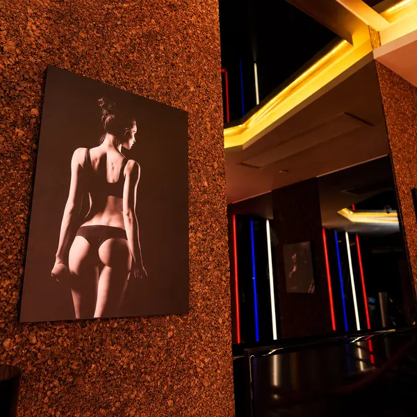 Athletic wall art in a themed area